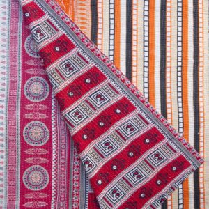 Red Fort Medallion / Ochre Caravan